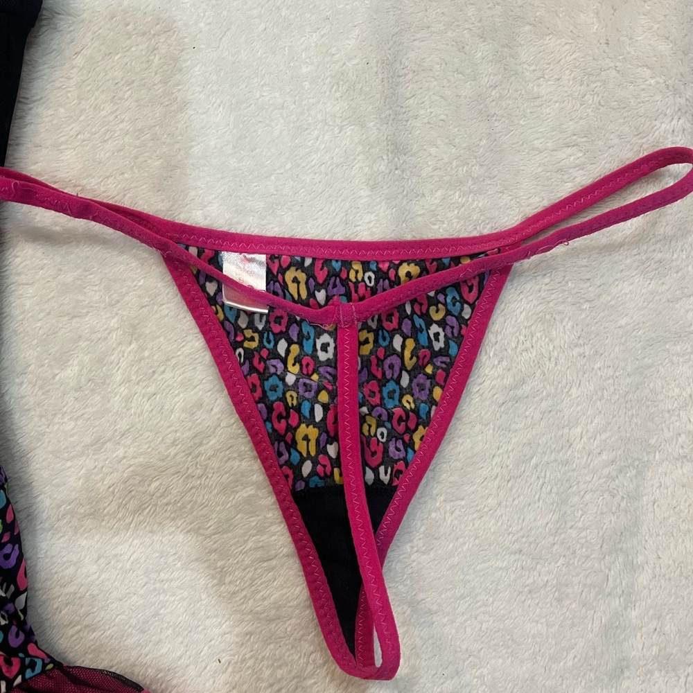 Inteco Intimates Lingerie Set - Picture 3 of 8